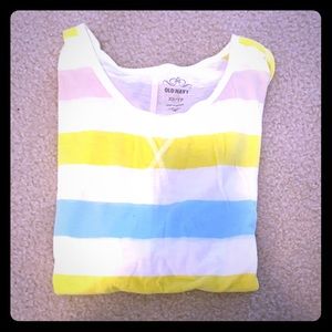 Old navy tee